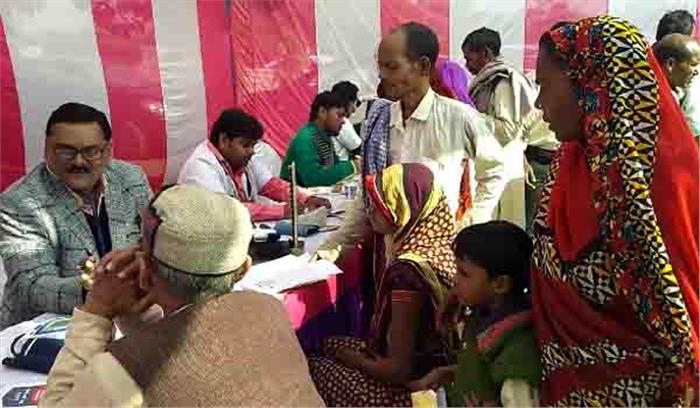 ग्रामीणों ने उठाया स्वास्थ्य शिविर का लाभ