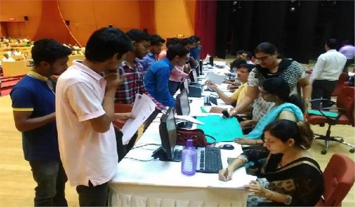 जीबीयू काउंसलिंग में दूसरे दिन बीटेक की पचहत्तर प्रतिशत सीटें भरी