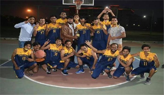 बास्केटबॉल में गलगोटिया के खिलाड़ियों ने ट्रॉफी की अपने नाम