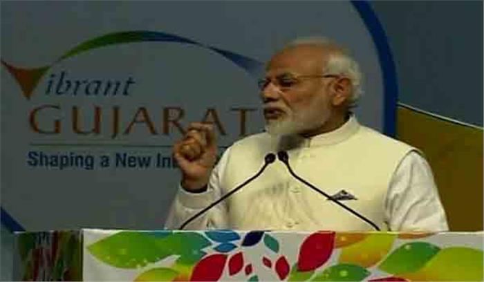 गुजरात के तीन दिवसीय दौरे पर मोदी गुजरात के तीन दिवसीय दौरे पर मोदी