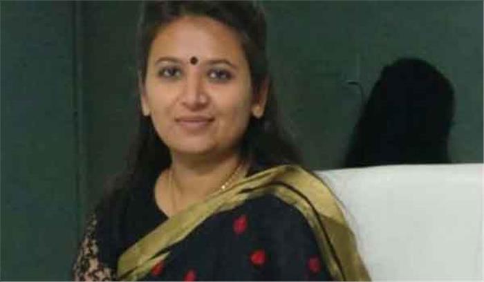 रेशमा पटेल ने छोड़ी भाजपा, पार्टी को बताया मार्केटिंग कंपनी