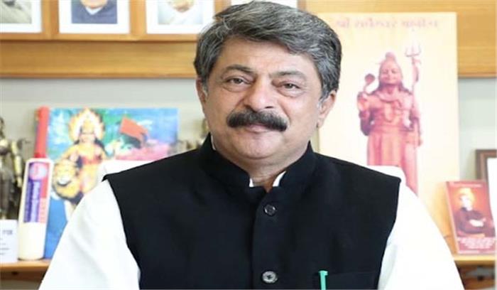 गुजरात में भाजपा के तीन नवनिर्वाचित विधायकों ने ली शपथ