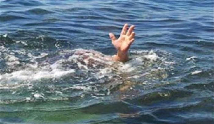 गणेश चतुर्थी के मौके पर बहे 3 युवक