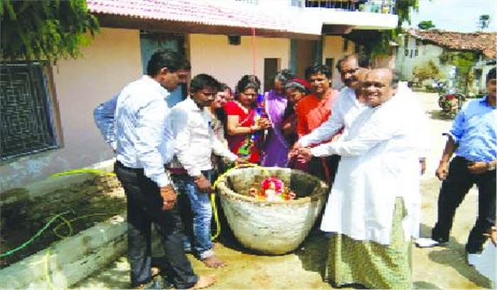 भक्ति में लीन होकर झुमते हुए पहुंचे गणपति विसर्जन करने