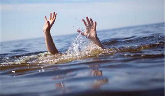 गंगा में डूबने से तीन की मौत