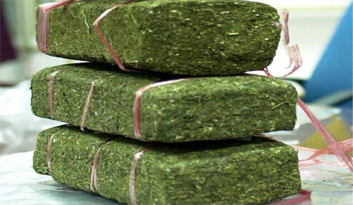 गांजे के साथ तीन गिरफ्तार