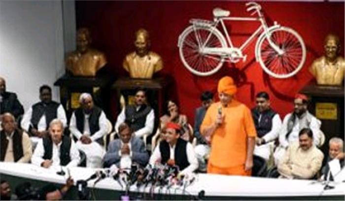 बाग के सच्चे माली हैं अखिलेश : स्वामी ओमवेश