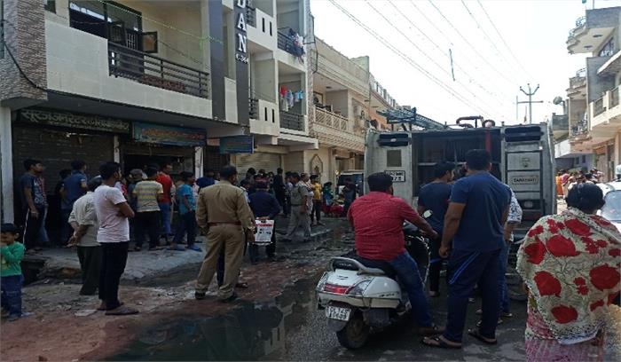फ्लैट में आग लगने से मचा हड़कम्प, कोई हताहत नहीं