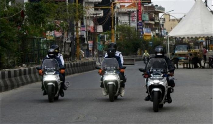 गौतमबुद्धनगर : स्वास्थ्य कर्मियों को कोरोना से बचाव के लिए प्रशिक्षण