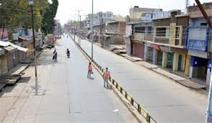 नोएडा : रात 8 बजे से सुबह 6 बजे तक रहेगा कर्फ्यू, उल्लंघन करने पर होगी कार्रवाई