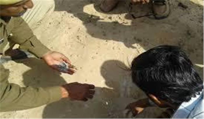 गया से देशी बम बरामद