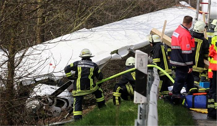 जर्मनी में छोटा विमान दुर्घटनाग्रस्त, 3 की मौत