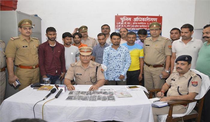जहरखुरानी बदमाश चढ़े पुलिस के हत्थे