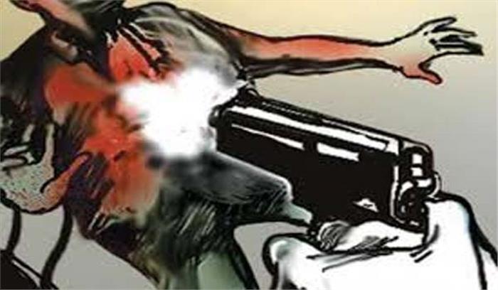 पूर्व राजस्व कर्मचारी की गोली मारकर की हत्या