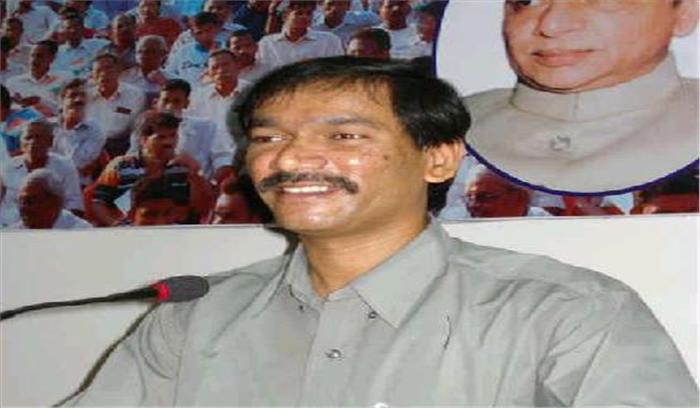 गिरीश चोडनकर ने पर्रिकर पर निशाना साधा