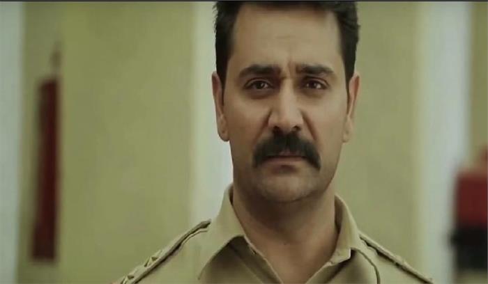 गिरीश सचदेव  ले रहे हैं नकारात्मक भूमिका का आनंद