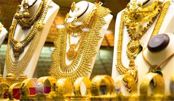सोना 135 रुपये चमका और चांदी 360 रुपये उछली