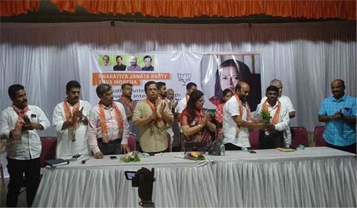 गोवा के पूर्व मंत्री रमेश तावड़कर भाजपा में शामिल