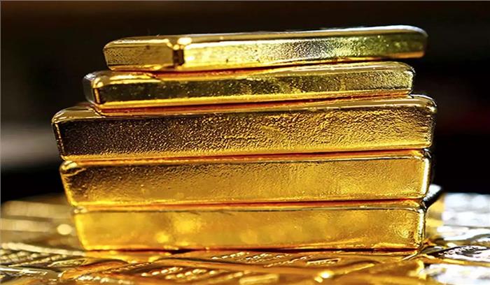 सोना 100 रुपये चमका, चाँदी 450 रुपये मजबूत