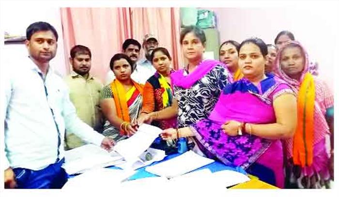 नर्सिंग की छात्राओं को अच्छा खाना न साफ पानी