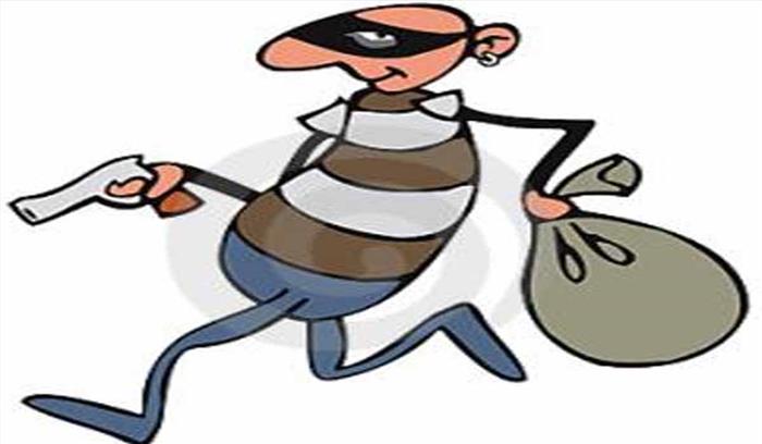 गोरखपुर: ग्राहक सेवा केन्द्र में करीब ढाई लाख की लूट