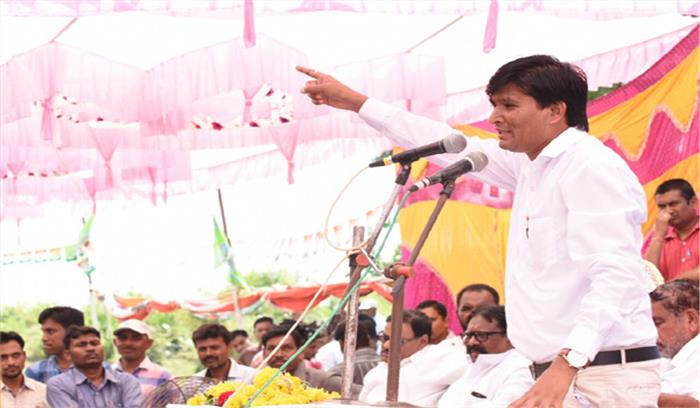 सरकार के लिए जश्न, आदिवासियों के लिए मृत्यु दिवस सरकार के लिए जश्न, आदिवासियों के लिए मृत्यु दिवस