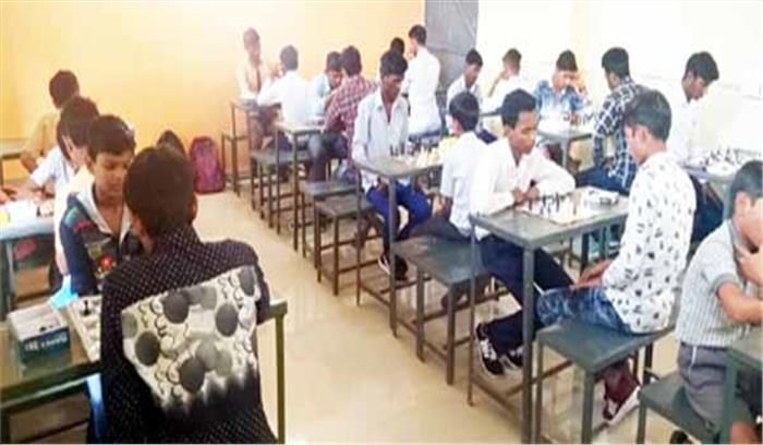 शतरंज स्पर्धा में 75 खिलाड़ियों ने लिया हिस्सा