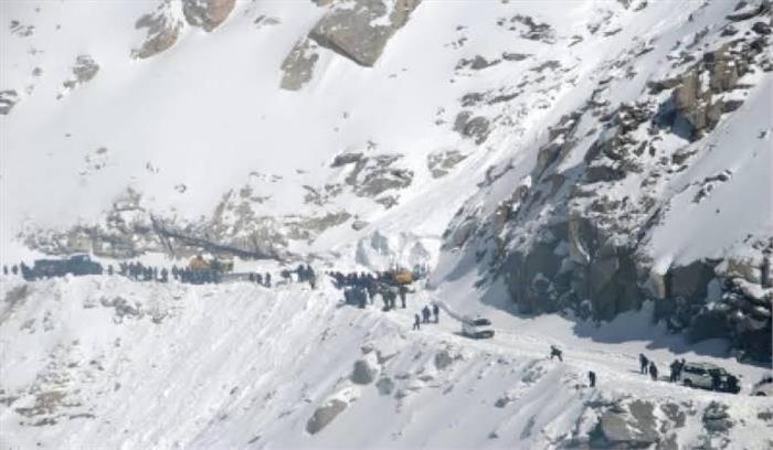 जम्मू-कश्मीर, लद्दाख का सर्वागीण विकास सरकार की शीर्ष प्राथमिकता
