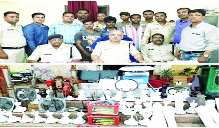 सिलसिलेवार चोरी करने वाला गिरोह पकड़ाया