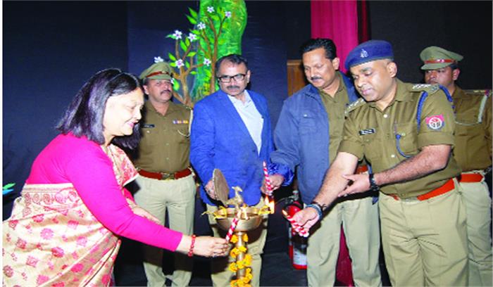 नारी सुरक्षा सप्ताह के समपान पर सेल्फ डिफेंस कैपसूल का हुआ आयोजन