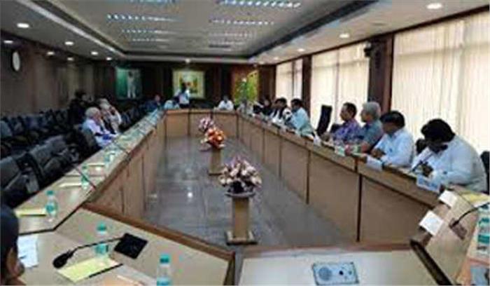 ज्यादातर ग्रामीणों को सरकारी योजनाओं की जानकारी नहीं