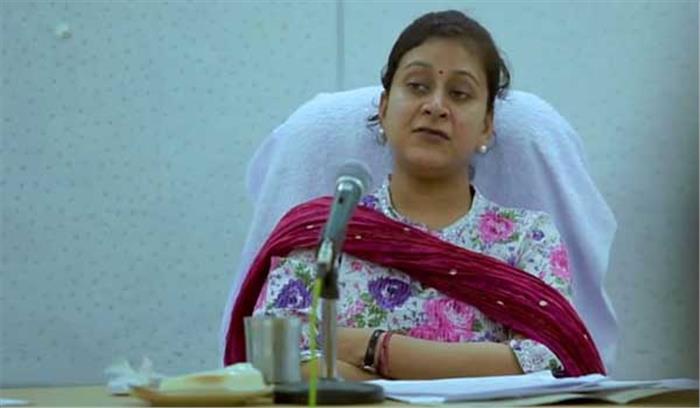 गरीब बेटियों की शादी अनुदान के लिए डीएम ने ली बैठक गरीब बेटियों की शादी अनुदान के लिए डीएम ने ली बैठक