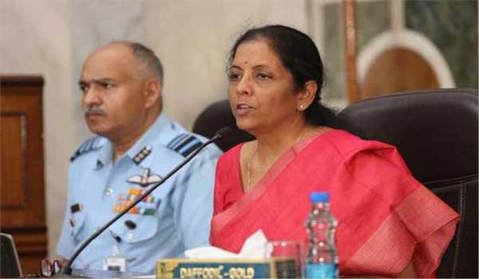 कांग्रेस नीत सरकार ने 10 साल तक राफेल सौदे को लटकाये रखा: सीतारमण
