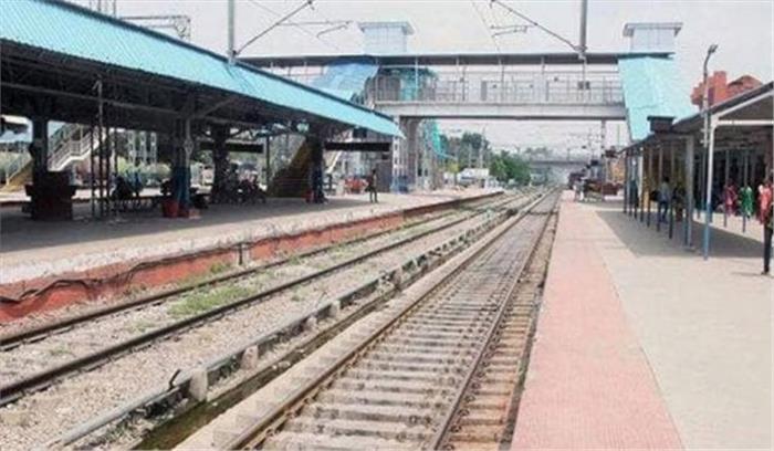 बनिहाल-बारामुला ट्रेन सेवा का ट्रायल शुरू