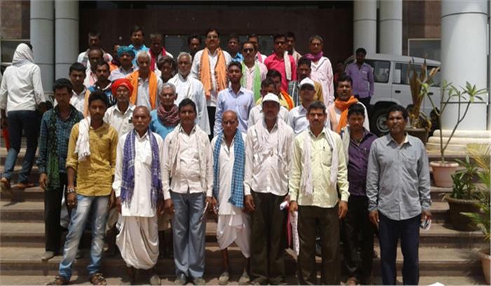 मनरेगा की मजदूरी पिछले 3 साल से नहीं मिली