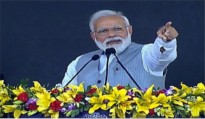 ग्रेटर नोएडा में बोले मोदी, आतंक के आका को उसी की भाषा में मिला जवाब