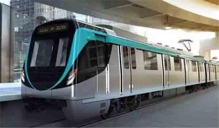 10 मीटर से चलकर 21 मीटर ऊंचे एलिवेटेड ट्रेक पर चली मेट्रो ट्रेन