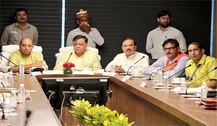 खरीदारों को मंत्री की दो टूक, अवैध इमारतें टूटेंगी