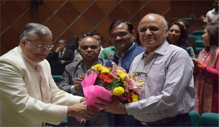 संविधान दिवस पर जीबीयू में कानूनी सहायता केन्द्र का उद्घाटन