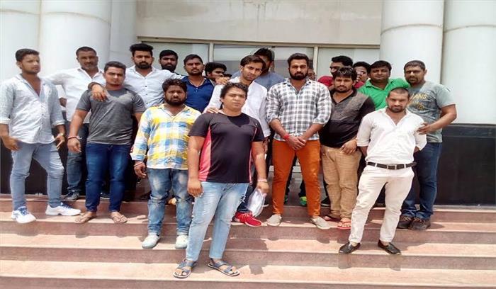 नौकरी के नाम पर 200 लोगों से एक करोड़ की ठगी