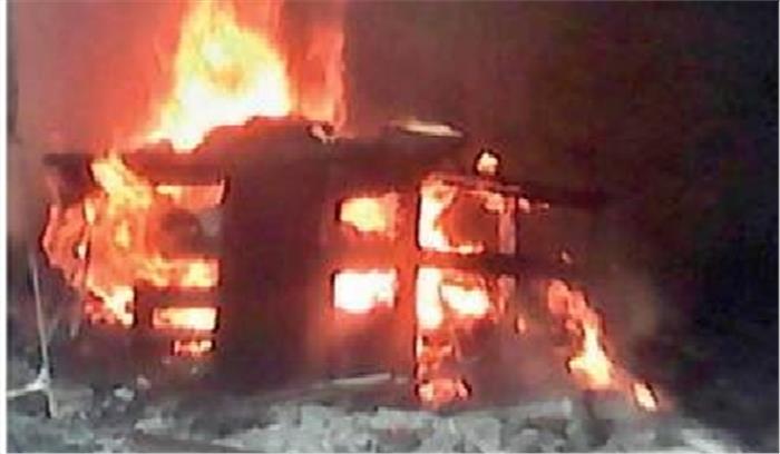 28 करोड़ की मूंगफली के गोदाम में लगी आग