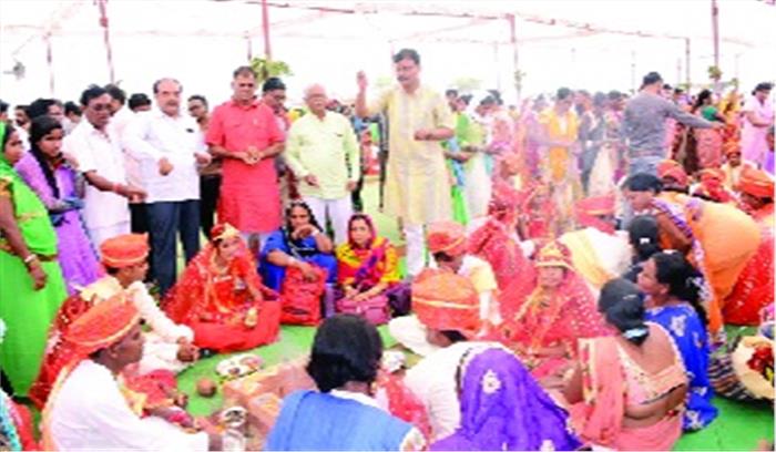 कन्या सामूहिक विवाह योजना में 117 जोड़ों का विवाह