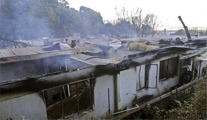 चिली के बस्ती में लगी भीषण आग, 100 घर नष्ट चिली के बस्ती में लगी भीषण आग, 100 घर नष्ट