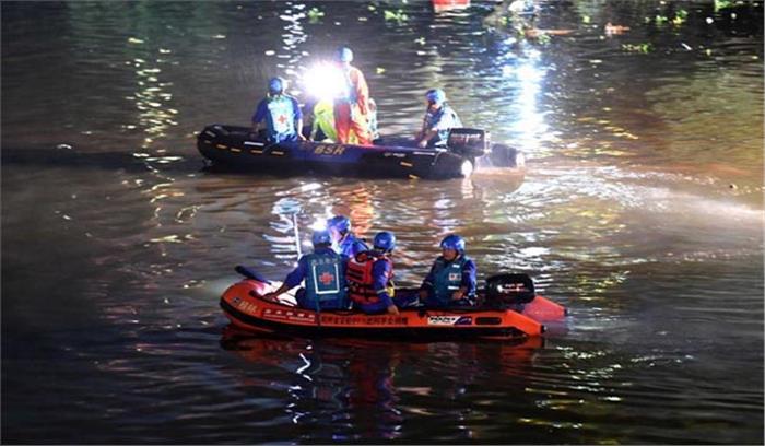 चीन :गुआंग्शी में दो नावों के पलटने से 17 लोगों की मौत