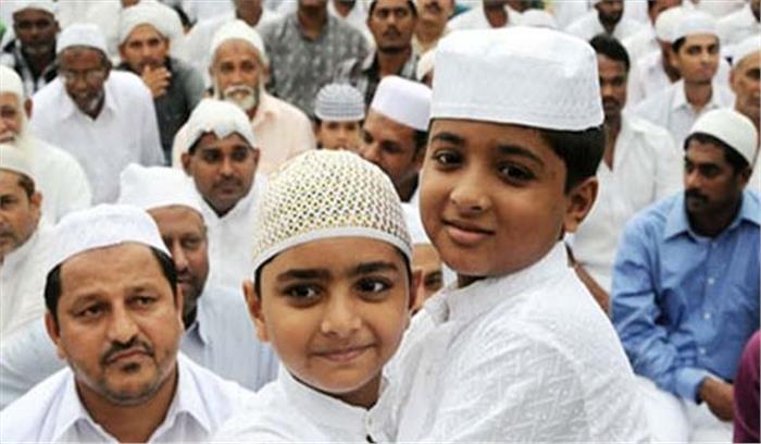 गुजरात में हर्षो-उल्लास के साथ मनाई गई ईद गुजरात में हर्षो-उल्लास के साथ मनाई गई ईद