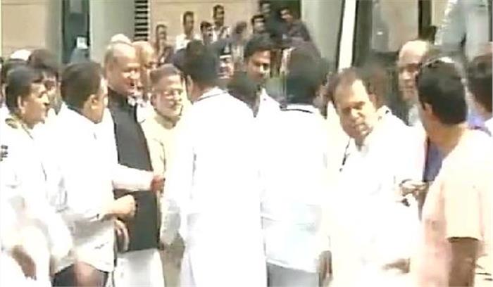 गुजरात राज्यसभा चुनाव : मतपत्र प्रदर्शित को लेकर हंगामा, रुकी मतगणना