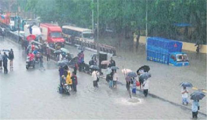 गुजरात : तेज बारिश का अनुमान