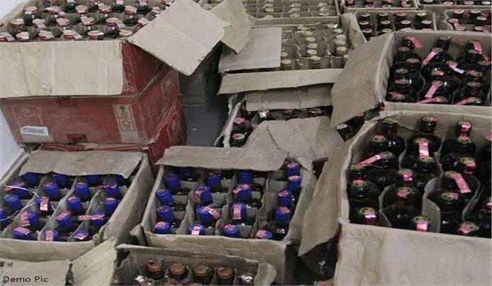 गुजरात में अवैध शराब की 1500 पेटियां बरामद