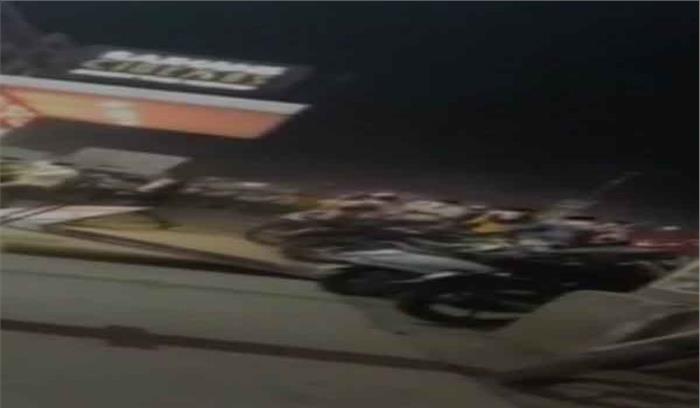 गुजरात: पद्मावत फिल्म के विरोध को लेकर सरकारी बसों पर हमला