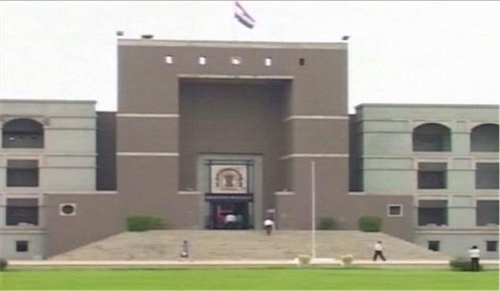 गुजरात हाई कोर्ट ने सिंघवी को जारी किया नोटिस